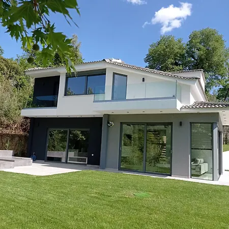 La Casa Del Rio Kymi